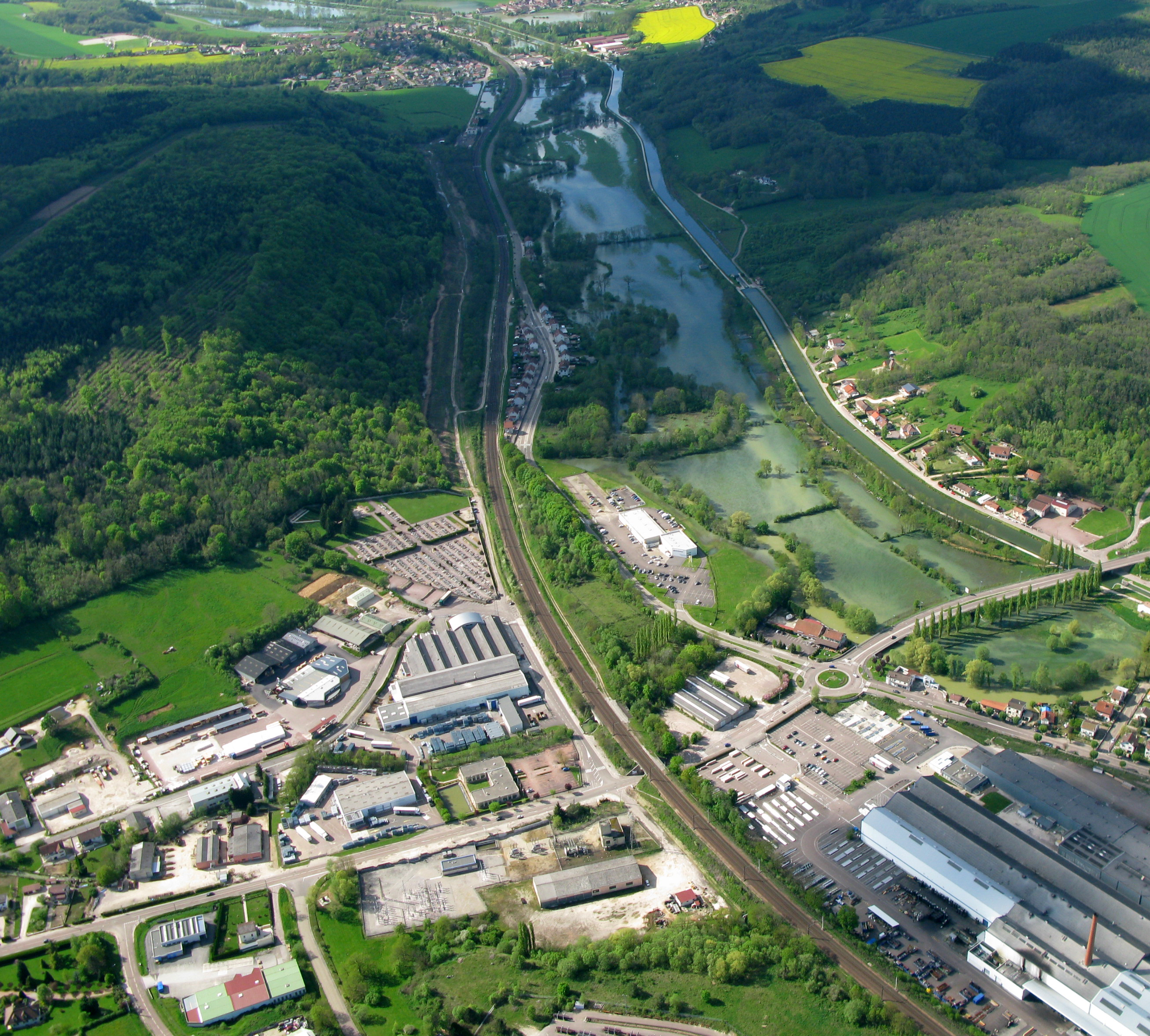 Crue de la Brenne, en mai 2013, à Montbard, ouest de la ville, en Côte d'Or